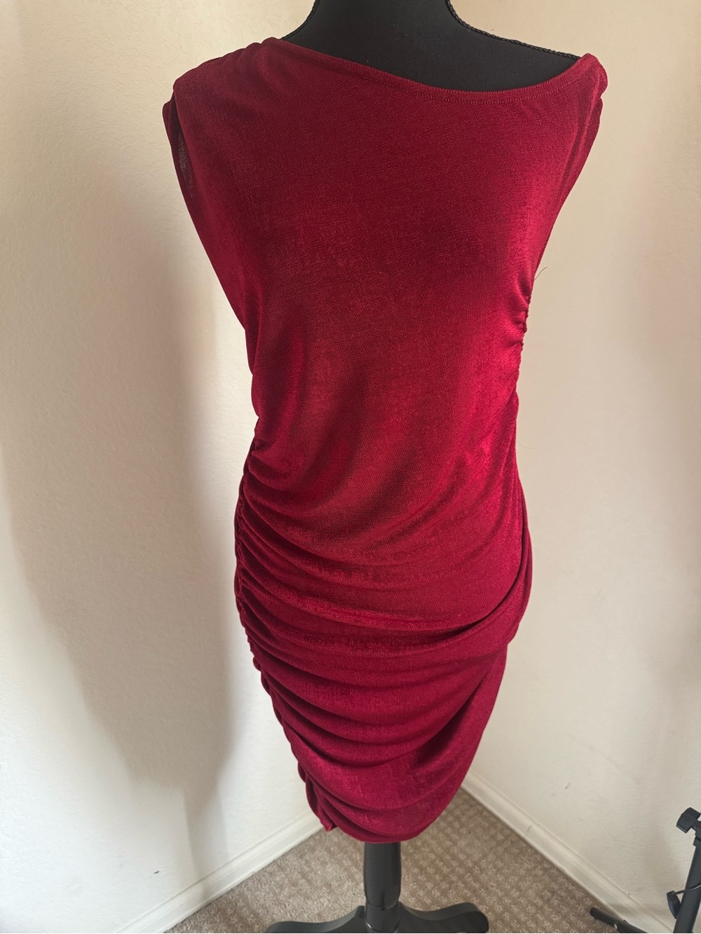 PrettyLittleThing NWT Burgundy Ruched Bodycon Mini Dress US 8